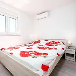 Apartament Cozy In With Wifi Kruševo